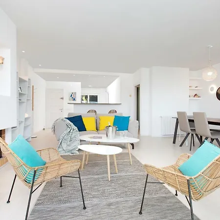Apartman Puig Artigas 2 *
